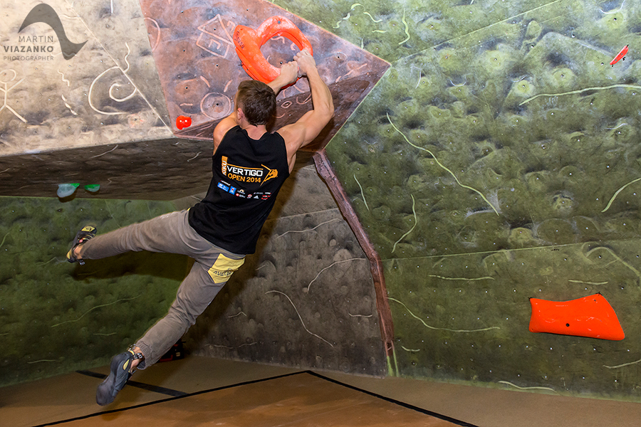kiku vertigo open 2014, lezecke centrum, bratislava, boulder, bouldering, lezenie, climb, apple, jablko