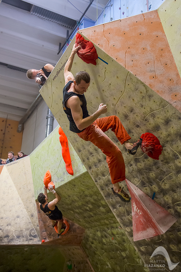 kiku vertigo open 2014, lezecke centrum, bratislava, boulder, bouldering, lezenie, climb, apple, jablko