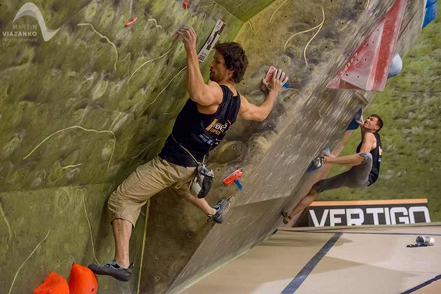 kiku vertigo open 2014, lezecke centrum, bratislava, boulder, bouldering, lezenie, climb, apple, jablko