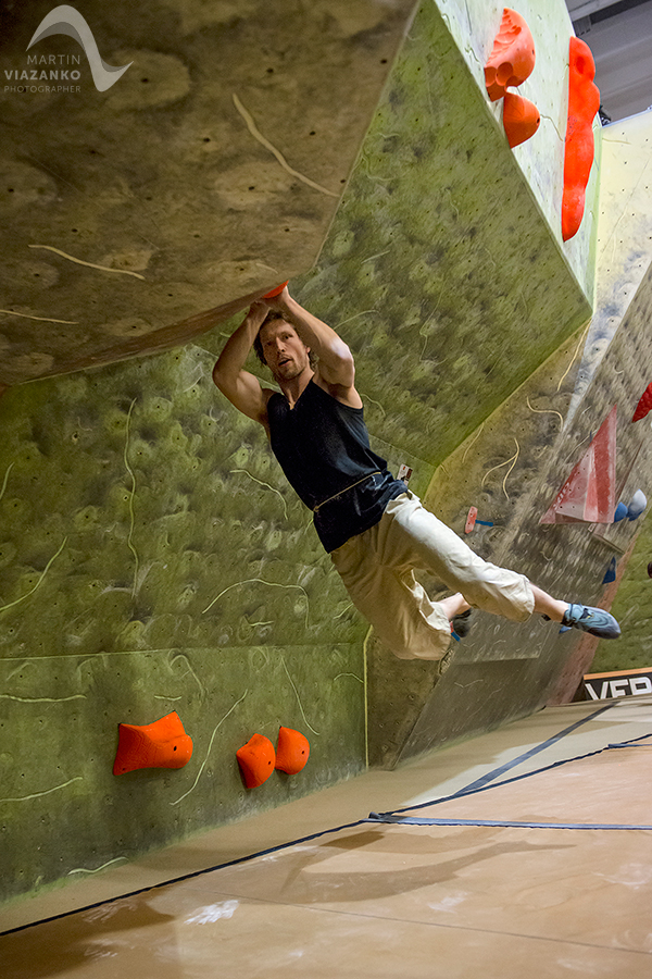 kiku vertigo open 2014, lezecke centrum, bratislava, boulder, bouldering, lezenie, climb, apple, jablko