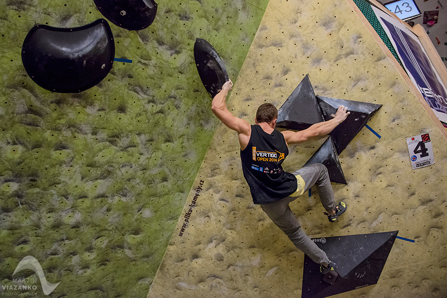 kiku vertigo open 2014, lezecke centrum, bratislava, boulder, bouldering, lezenie, climb, apple, jablko