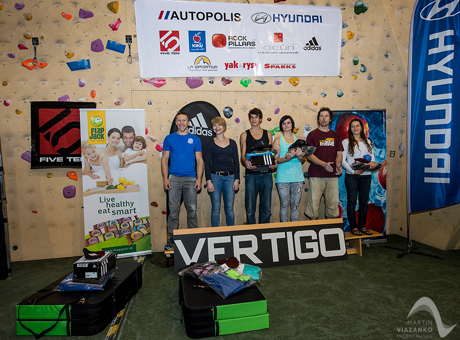 kiku vertigo open 2014, lezecke centrum, bratislava, boulder, bouldering, lezenie, climb, apple, jablko