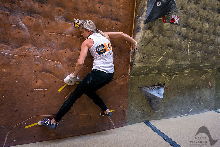 autopolis vertigo open 2015, lezecke centrum, bratislava, boulder, bouldering, lezenie, climb, apple, jablko, kiku