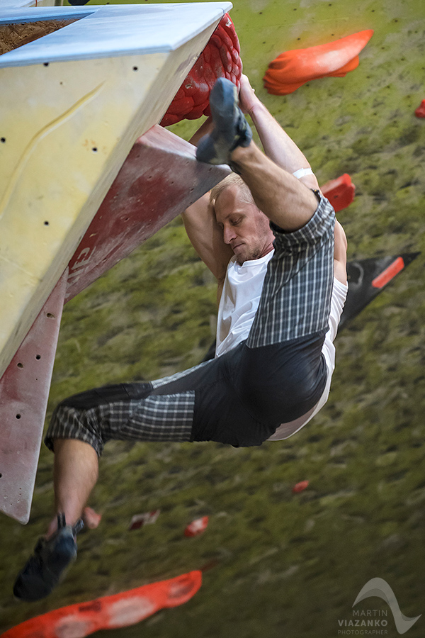 autopolis vertigo open 2015, lezecke centrum, bratislava, boulder, bouldering, lezenie, climb, apple, jablko, kiku