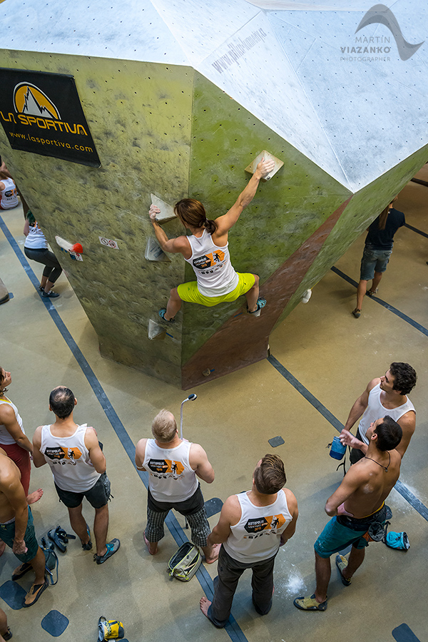autopolis vertigo open 2015, lezecke centrum, bratislava, boulder, bouldering, lezenie, climb, apple, jablko, kiku
