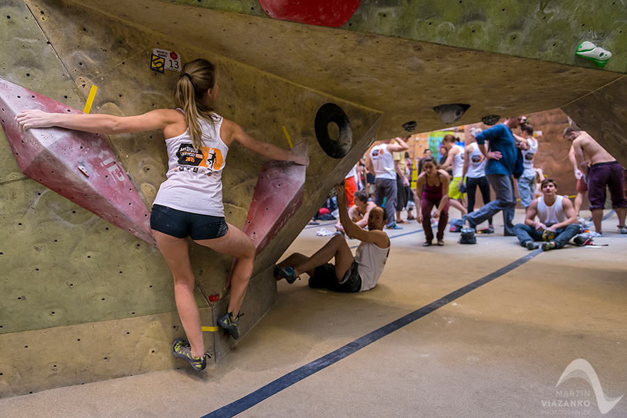 autopolis vertigo open 2015, lezecke centrum, bratislava, boulder, bouldering, lezenie, climb, apple, jablko, kiku