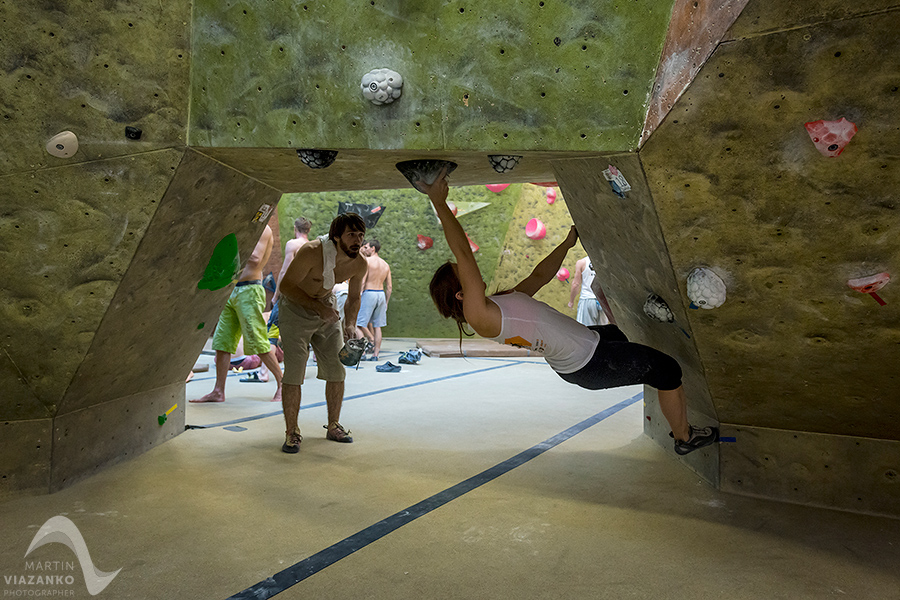 autopolis vertigo open 2015, lezecke centrum, bratislava, boulder, bouldering, lezenie, climb, apple, jablko, kiku