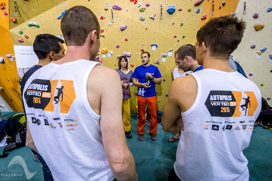 autopolis vertigo open 2015, lezecke centrum, bratislava, boulder, bouldering, lezenie, climb, apple, jablko, kiku