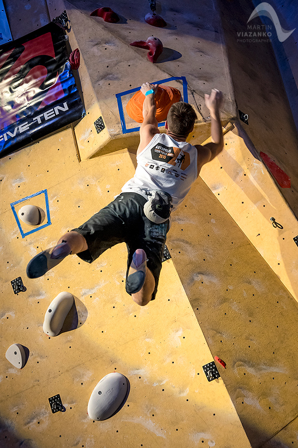 autopolis vertigo open 2015, lezecke centrum, bratislava, boulder, bouldering, lezenie, climb, apple, jablko, kiku