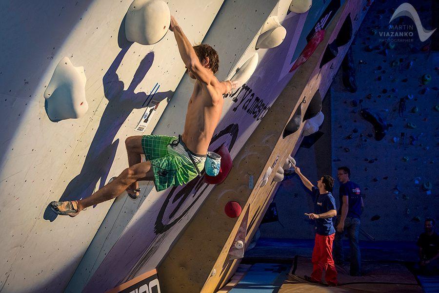 autopolis vertigo open 2015, lezecke centrum, bratislava, boulder, bouldering, lezenie, climb, apple, jablko, kiku