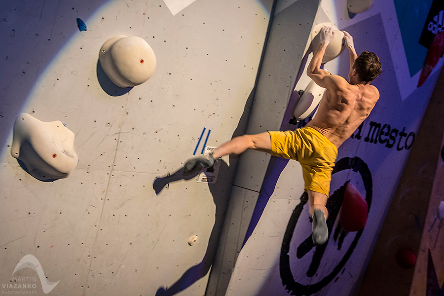 autopolis vertigo open 2015, lezecke centrum, bratislava, boulder, bouldering, lezenie, climb, apple, jablko, kiku
