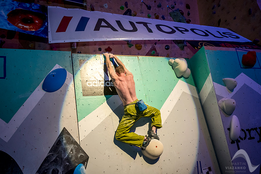 autopolis vertigo open 2015, lezecke centrum, bratislava, boulder, bouldering, lezenie, climb, apple, jablko, kiku