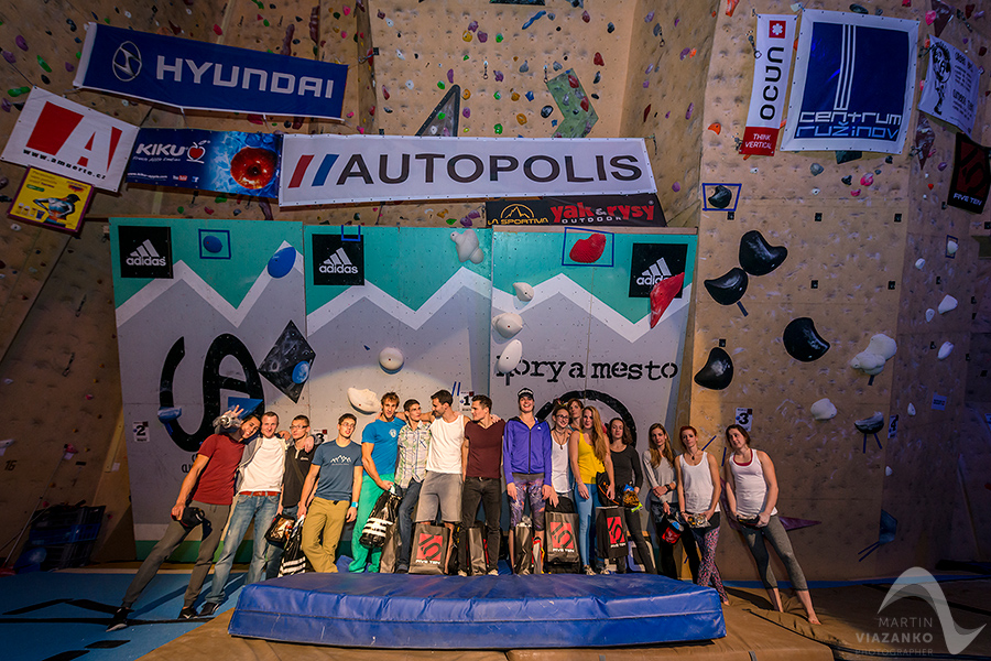 autopolis vertigo open 2015, lezecke centrum, bratislava, boulder, bouldering, lezenie, climb, apple, jablko, kiku